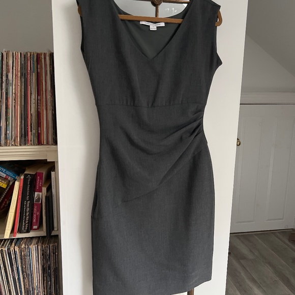 Diane Von Furstenberg Dresses & Skirts - Diane Von Furstenberg dress size 8